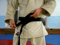 How to tie a kimono belt?